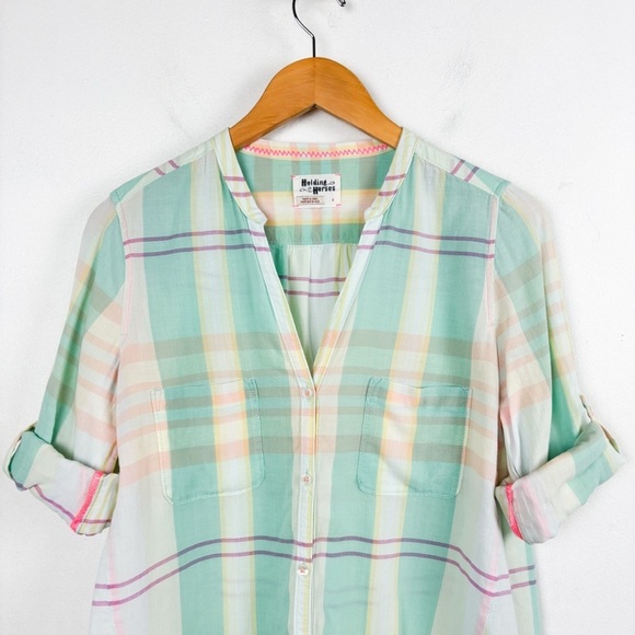 Holding Horses Anthropologie Pastel Plaid Roll Tab Sleeve Shirt Sz 6 - Picture 2 of 7